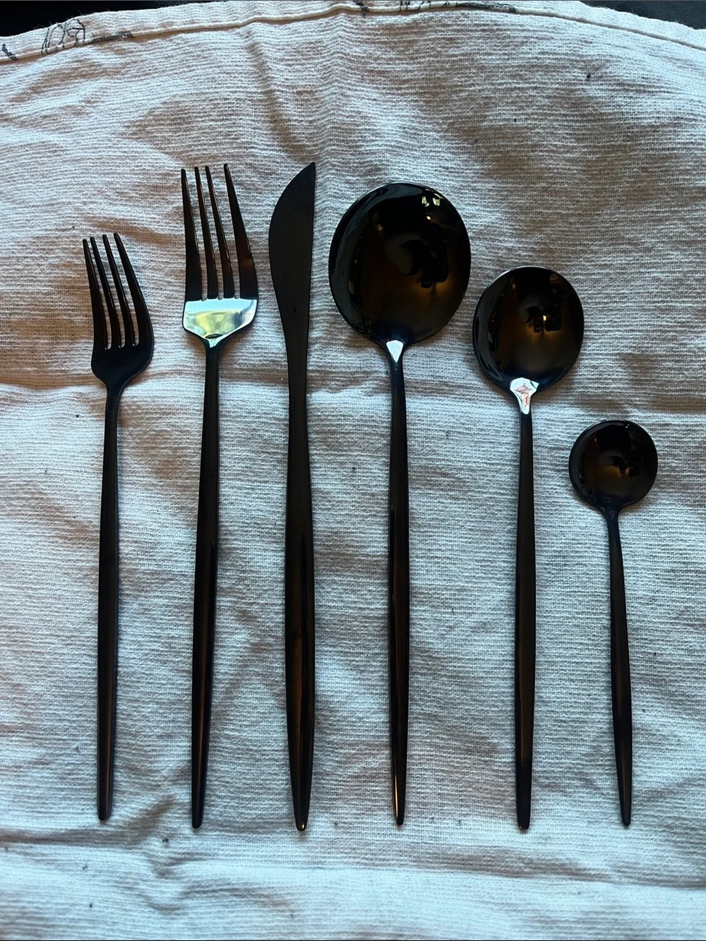 Mirrored Black 6-Piece Service Flatware Set - Sleek Modern Cutlery